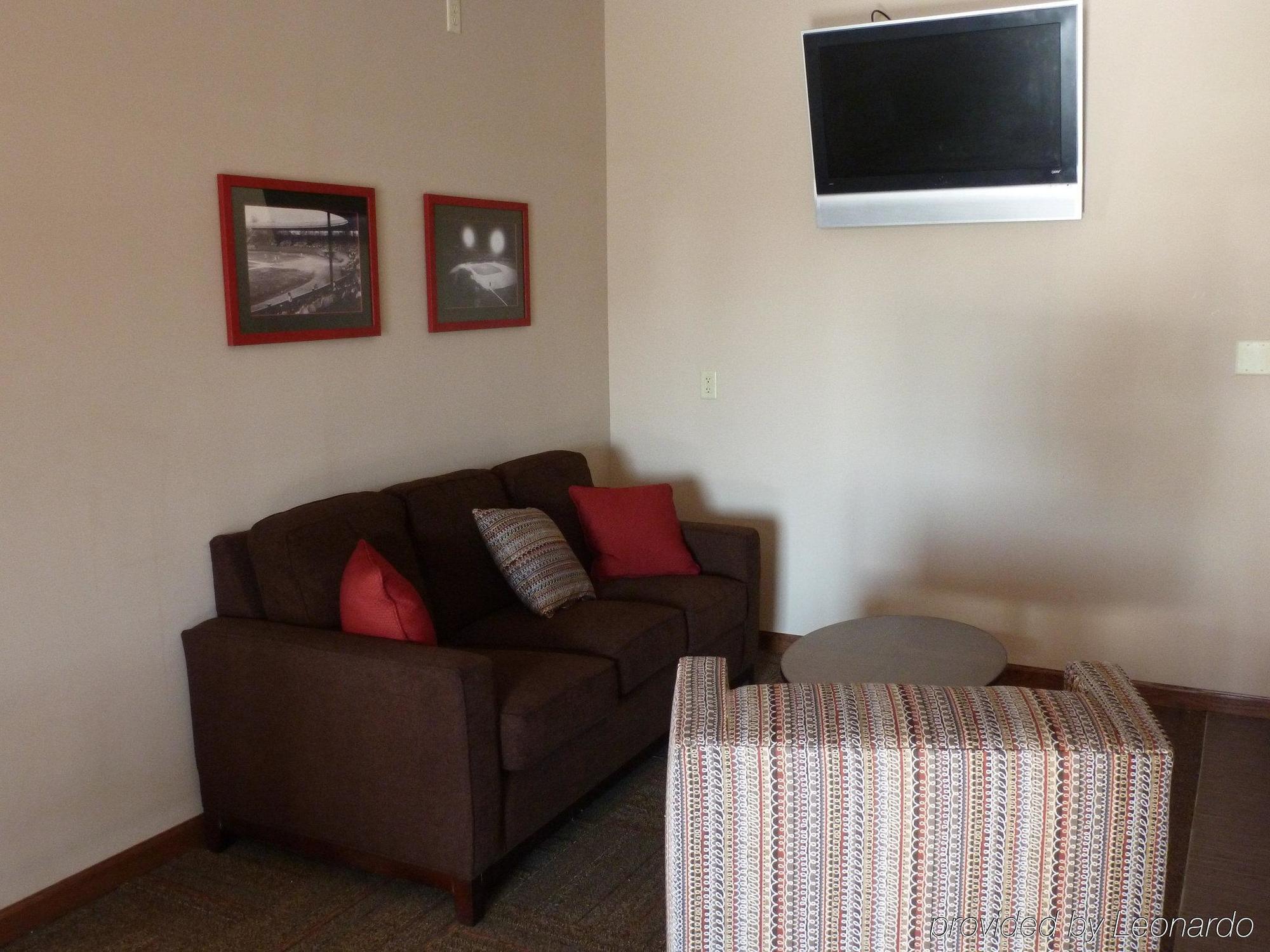 Holiday Inn Express & Suites Evansville North By Ihg Warrenton Oda fotoğraf