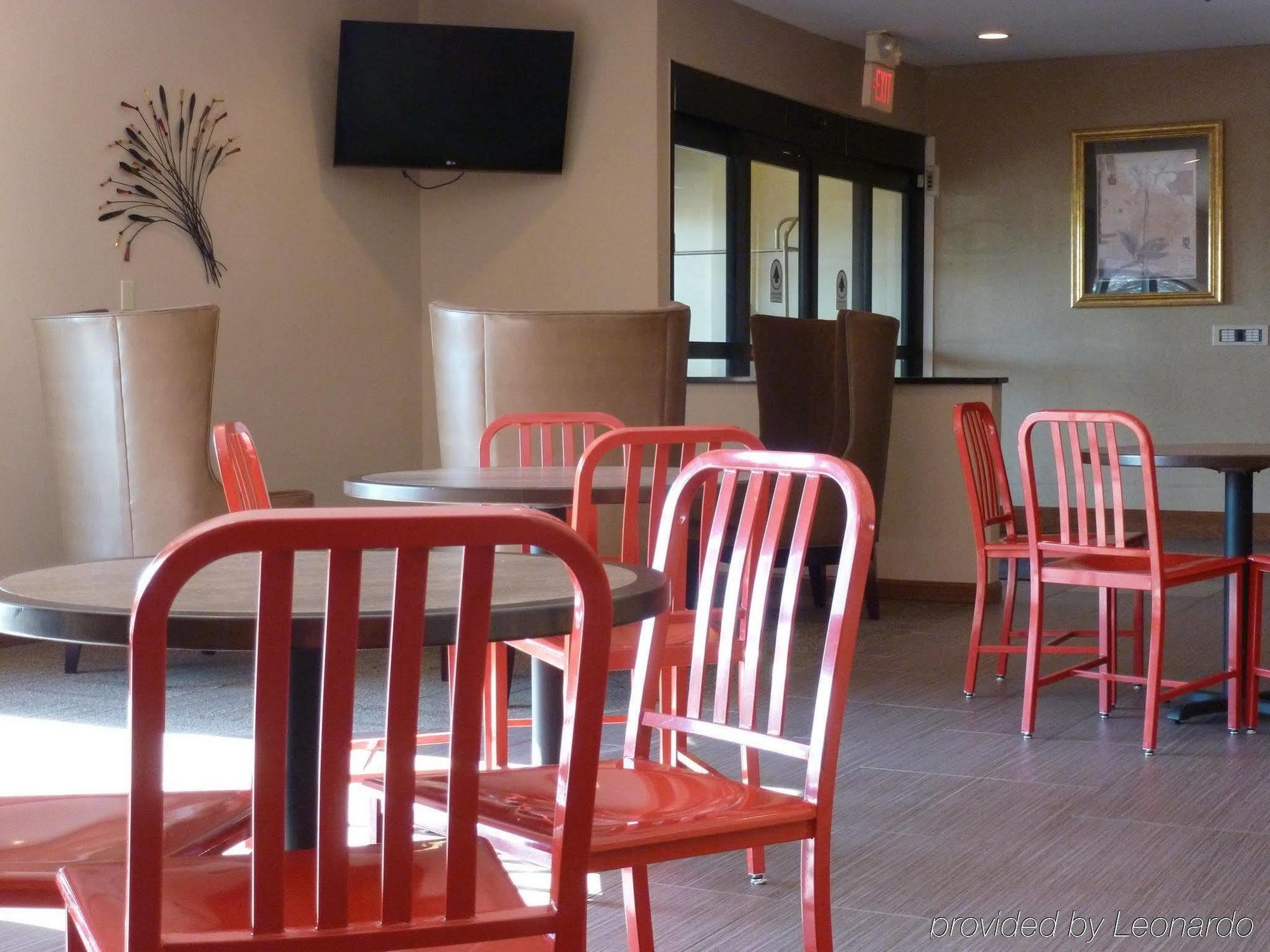 Holiday Inn Express & Suites Evansville North By Ihg Warrenton Restoran fotoğraf